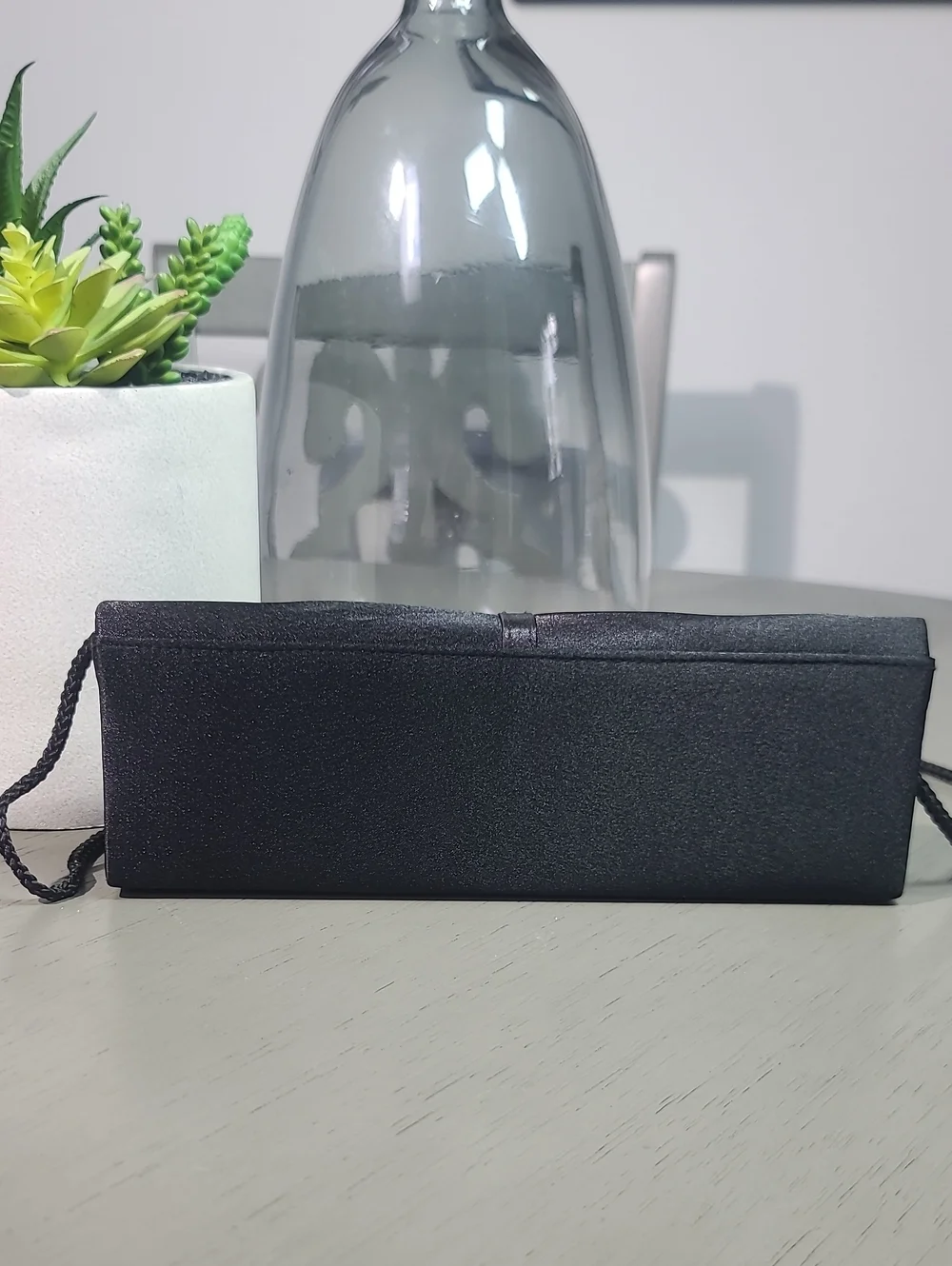 Elegant Black Stain Evening Clutch with Rhinestone Accent